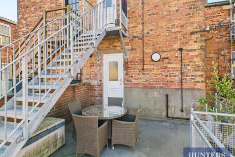 First Floor Seating Area