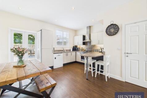 Dining Area/Kitchen