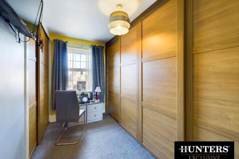 Bedroom/Dressing Room