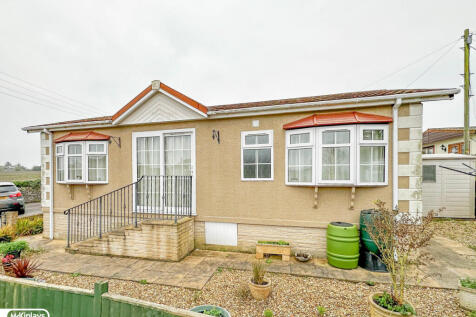 2 Bedroom Park Home for Sale