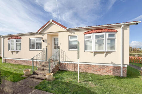 2 Bedroom Park Home for Sale