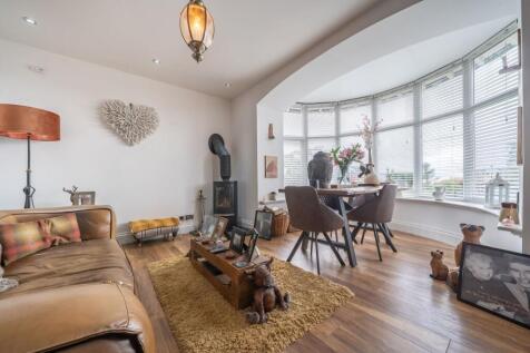 SITTING DINING ROOM
