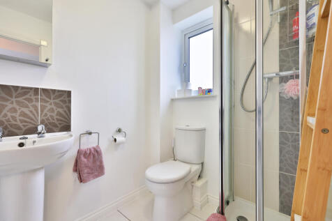 Second ensuite