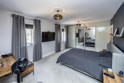 9SJVHipp-110425-18.jpg