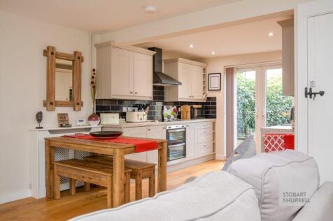 Across to Kitchen 