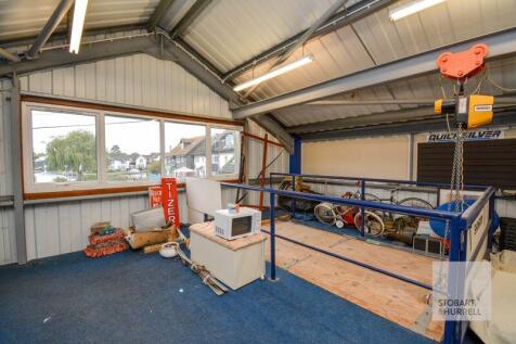 Showroom with Access Hatch 
