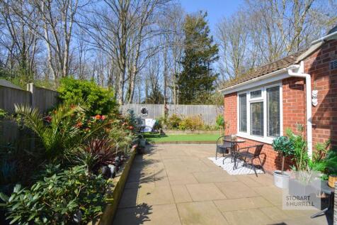 Paves Seating Area 