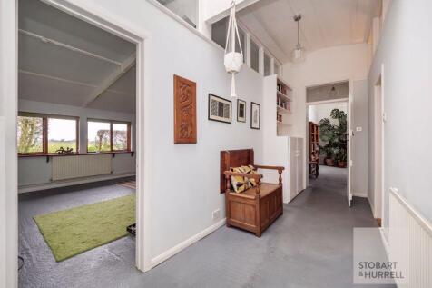 Barron Lodge Hallway