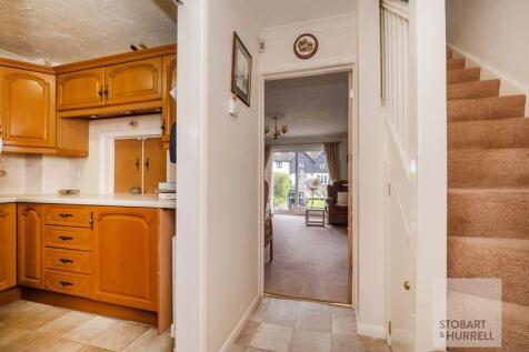 Kitchen To Lounge