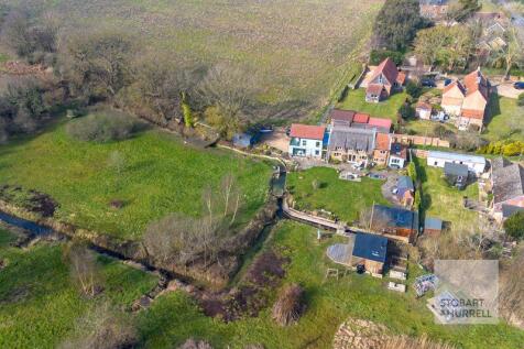 Distant Rear Aerial