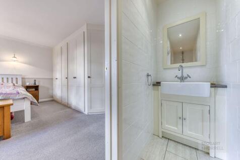 Bedroom En-Suite 