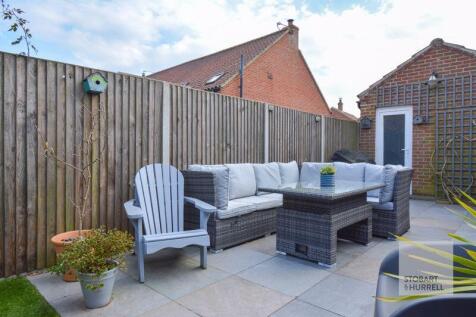 Outdoor Seating 