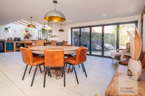 Dining To Kitchen