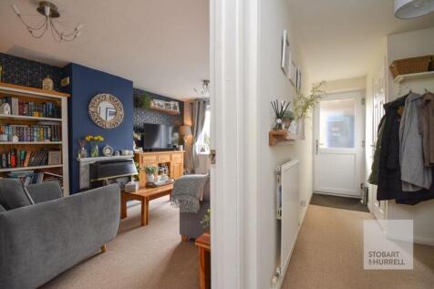 Hallway to Lounge 