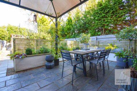 Alfresco Dining 