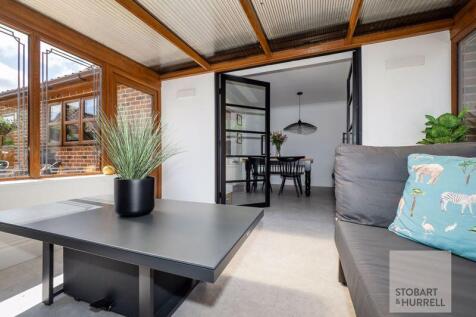 Conservatory To Kitchen