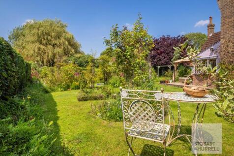 Lawn Gardens