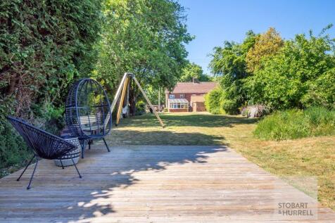 Rear Decking