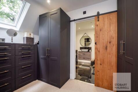 Dressing Room To En-suite