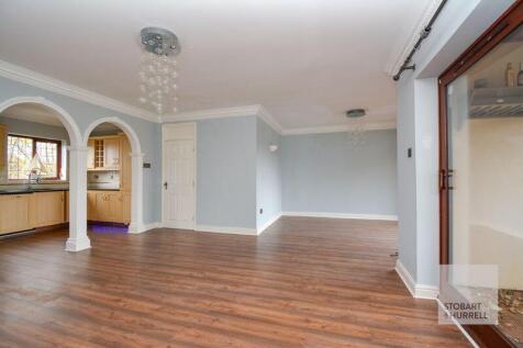 Lounge Diner into Kitchen 