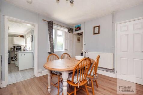 Dining To Kitchen