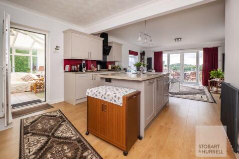 Kitchen to Dining 