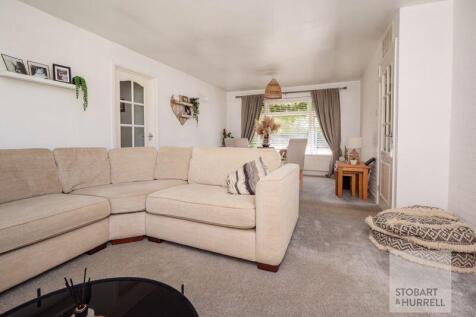 Lounge To Dining
