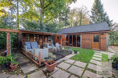 Summer House &amp; Seating