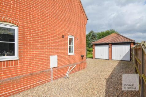 Double Garage 