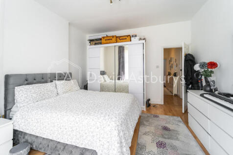 NDB06039
