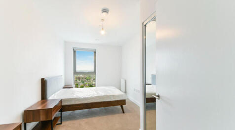 1105 Aster apart ...