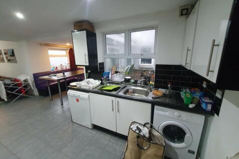 Kitchen (2)