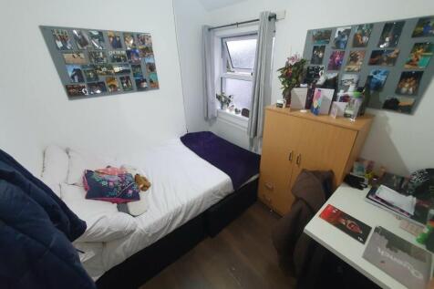 Bedroom 4 (1)
