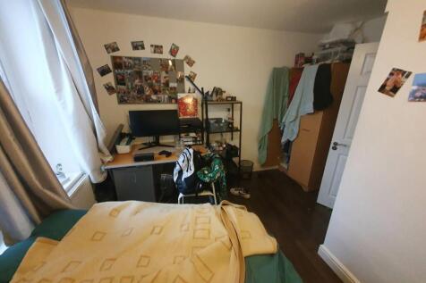 Bedroom 7 (2)