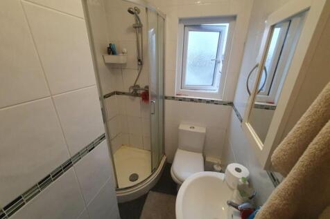 Top floor bathroom (