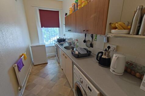 Kitchen (1)