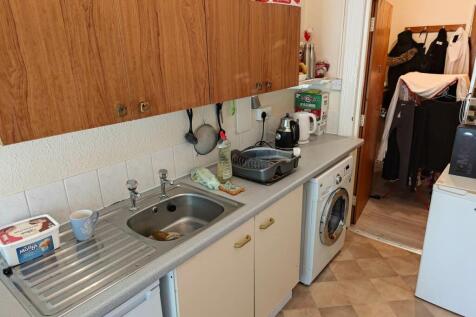 Kitchen (2)