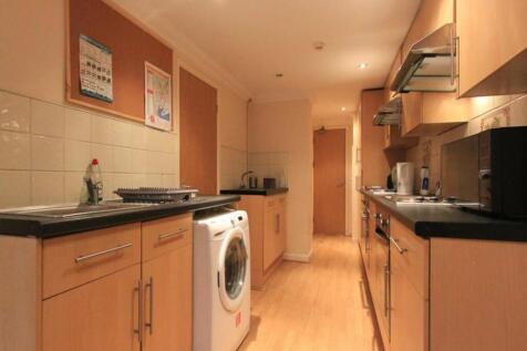 Kitchen Reverse Angl