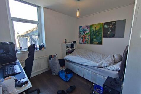Room 7 (1)