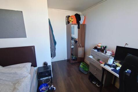 Room 7 (3)