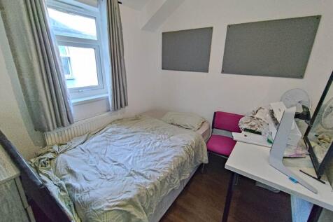 Room 4 (1)