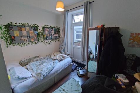 Room 2 (1)