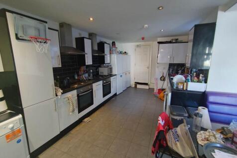 Kitchin dining area 