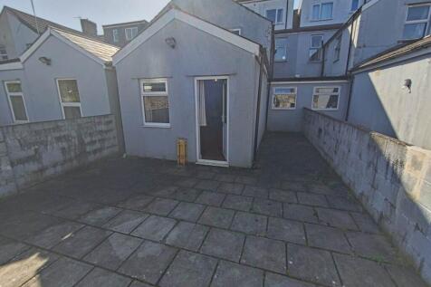 Rear garden (1)