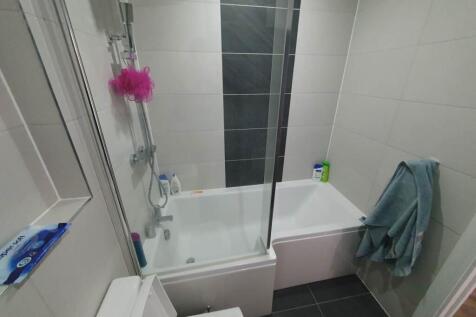 Bathroom (3)