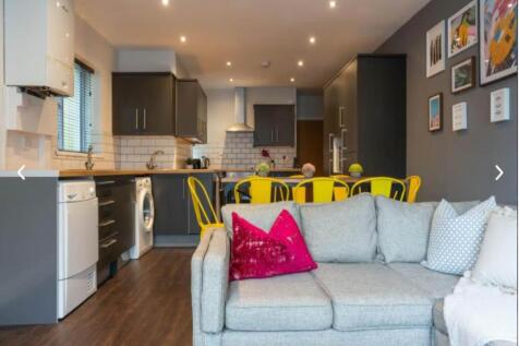 Kitchen Diner Revers