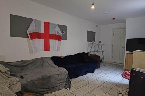 Living area (3)