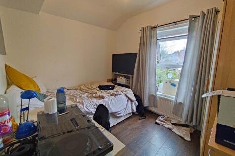 Bedroom 3 (1)