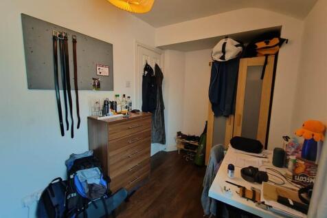 Bedroom 4 (2)