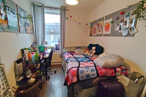 Bedroom 5 (1)